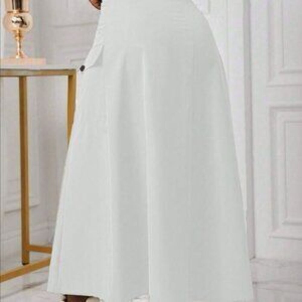 White Casual Women's Zipper Pocket A-Line Mini Skirt - Picture 3 of 3
